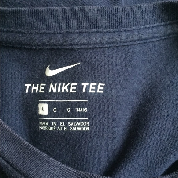 Bundle of 2 NYYankees T-shirts ⚾️ - Picture 6 of 7